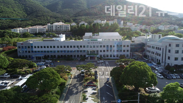 거제시청 전경사진[제공=거제시]