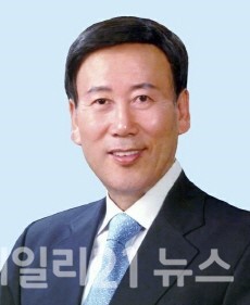 대한민국 헌정회 부산지회 한효섭 회장.