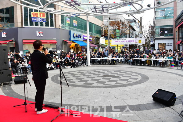 양산젊음의거리 버스킹 경연대회 모습./사진=양산시 제공