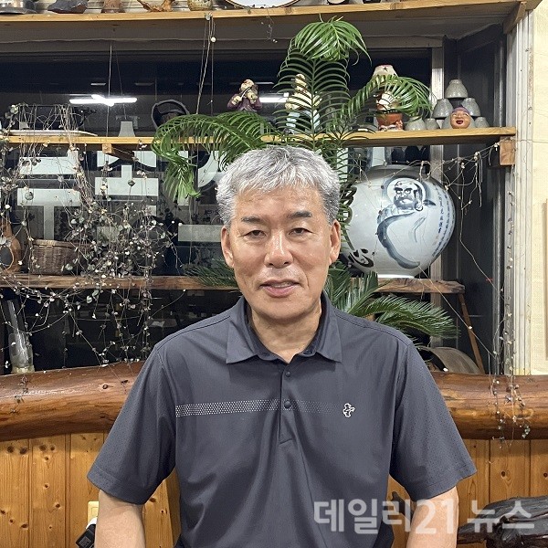 부산 기장 구룡가식당 박용주 대표.(사진=이예림 기자)